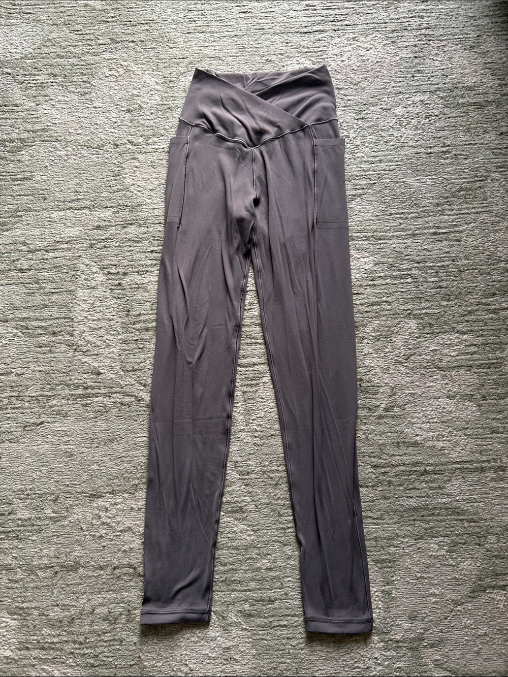 aerie High-Rise Crossover Leggings in Charcoal